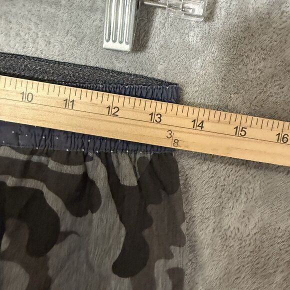 Vuori Banks Shorts Men S Small Gray Camo Camouflage Unlined V330 Gym Drawstring - Picture 10 of 13